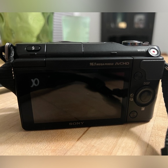 Sony NEX 3N Digital Camera (body only) great for vlogging 🎥 - Picture 4 of 5